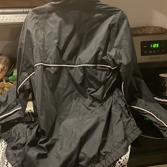 Nike women’s running jacket. Vintage late 90s - Picture 3 of 3